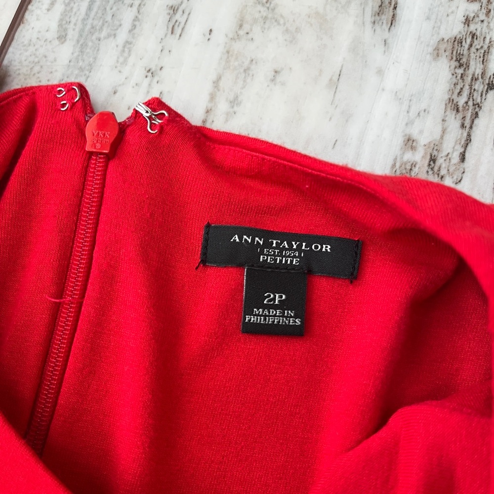 Ann Taylor Red Cap Sleeve Tie-Waist Sheath Dress Petite 2P - Picture 11 of 12